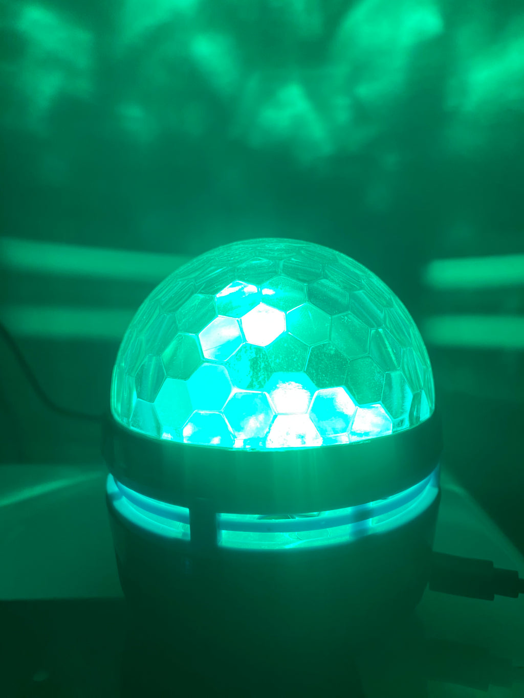 LED    Disco Ball Party Light – RGB 360° Rotating